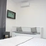 Dolce Sbadiglio 2 4*