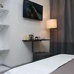 Dolce Sbadiglio 2 Pensión 4*