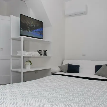 Guest house Dolce Sbadiglio 2 4*