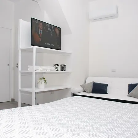 Guest house Dolce Sbadiglio 2 *